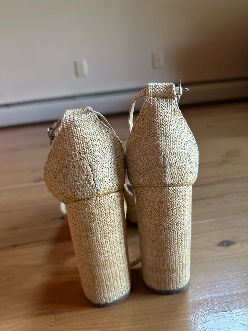 Lulus inch heels